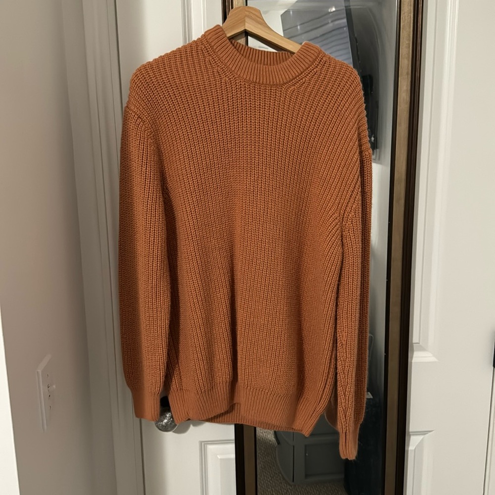 NWOT ZARA SWEATER
